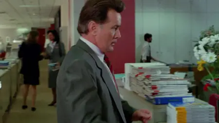 Un amour de banquier (1990) The Maid