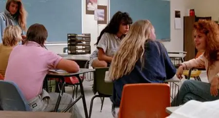 Pump Up the Volume (1990)