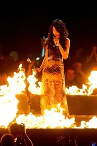 Selena Gomez - 2011 MTV European Music Awards in Belfast November 6, 2011