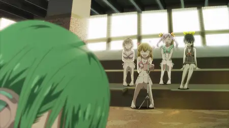 MOMENTARY LILY S01E06 Pool and Video and Summer Shanghai-style Squid Yakisoba
