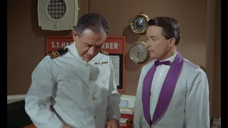 Carry on Cruising (1962)