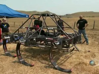 Discovery Channel - Prototype This: Automated Pizza Delivery (2009)