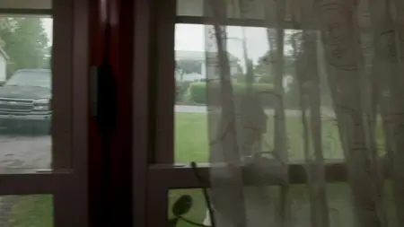 Relative Secrets S01E01