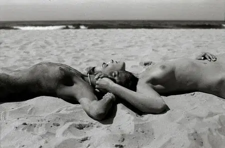 Julija Steponaviciute & Giedre Mockeliunaite by Rokas Darulis