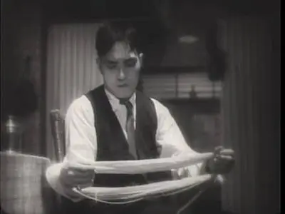 Yasujiro Ozu-Hijosen no onna ('Dragnet Girl') (1933)