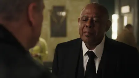 Godfather of Harlem S04E01