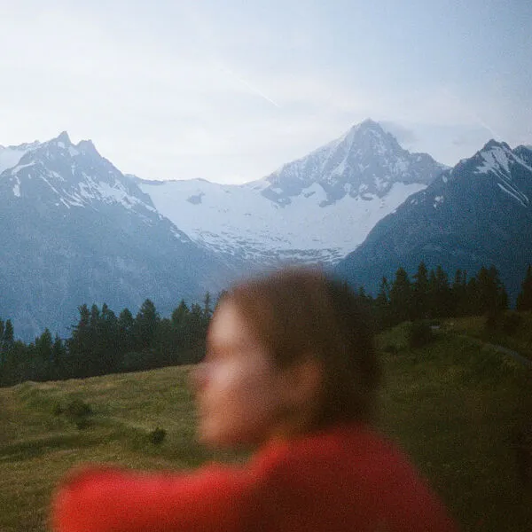 Lydia Luce - Mammoth (2025) (Hi-Res)