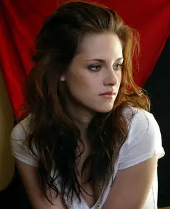 Kristen Stewart Beautiful Desktop Wallpapers
