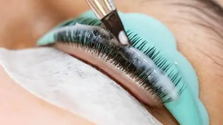 Mastering Lash Lifts: A Complete Guide