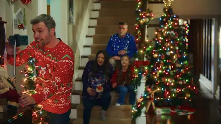 A Royal Icing Christmas / Once Upon a Christmas Crown (2025)