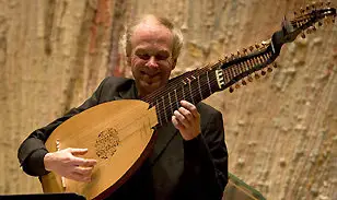 «Nach Der Züffer Undt Buechstaben» The Lute Book of Klosterneuburg  - Hubert Hoffmann, Lute  (Sony, 2007)