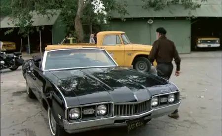 Dracula's Dog / Zoltan, Hound of Dracula (1978)