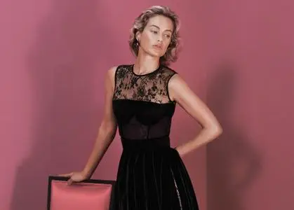 Carolyn Murphy by David Sims for Oscar de la Renta Fall/Winter 2015-2016