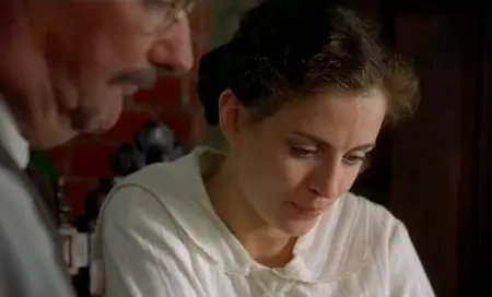 Så vit som en snö / As White as in Snow (2001)