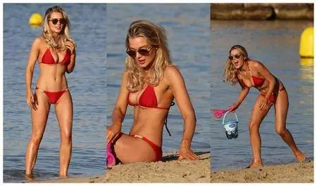 Helen Flanagan - Beach in Dubai - September 2017