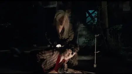 Only Lovers Left Alive (2013)