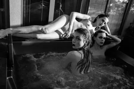 Charlotte Albert, Laura Bgn and Sarah Fochrenbach by Stefanie Renoma