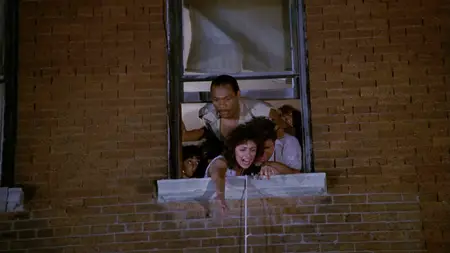 Tenement (1985)