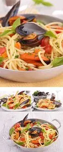 Stock Photo: Spaghetti with mussel