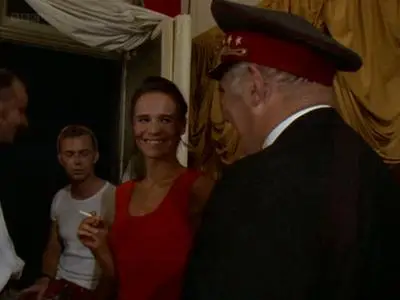 BBC - Clive James: Postcard from Paris (1989)