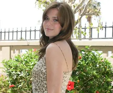 Mandy Moore - Munawar Hosain Portraits