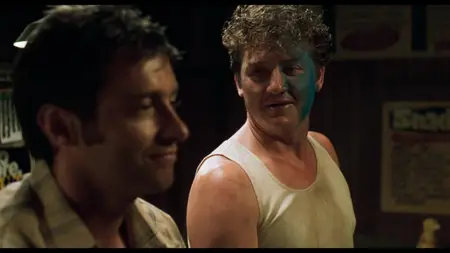 Paperback Hero (1999)