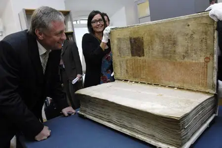 National Geographic - Devil's Bible (2008)