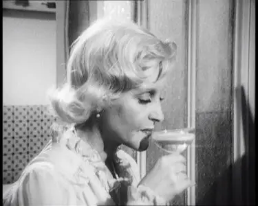 Femmes femmes/Women Women - by Paul Vecchiali (1974) [Repost]