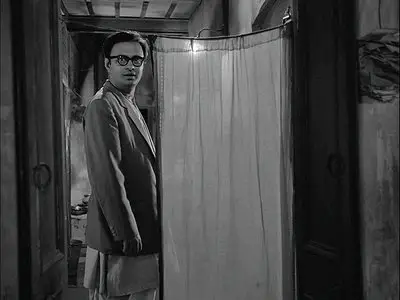The Big City / Mahanagar (1963) [The Criterion Collection #668]