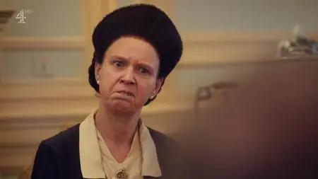 The Windsors S03E01