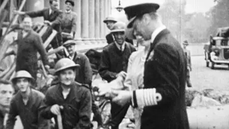 CH5. - The Queen Mother: War And Widowhood (2021)