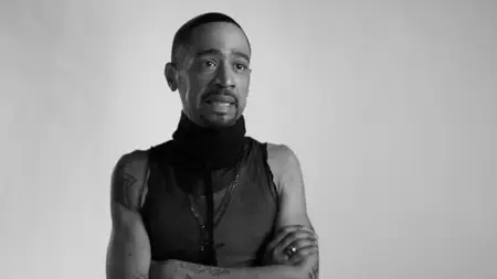 Strike a Pose (2016) [MultiSubs]