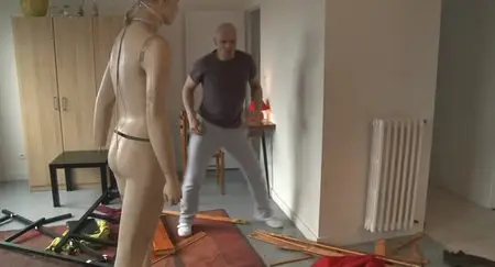 Les mouvements du bassin / Hip Moves (2012)