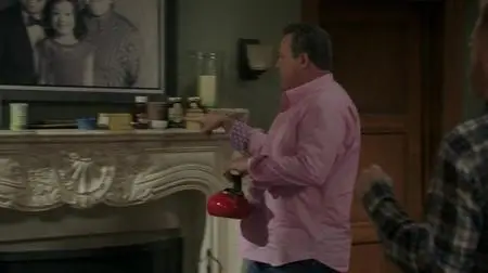 Modern Family S09E02