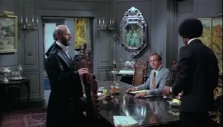 The Man in the Glass Booth (1975) [Repost]