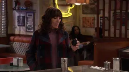 Superior Donuts S02E04