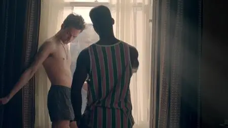 Clique S02E02