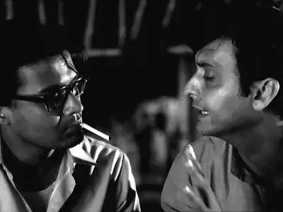 Days and Nights in the Forest (1970)