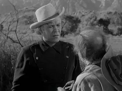 Desert Pursuit (1952)