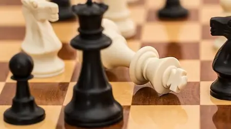 The Complete Guide To Chess Tactics