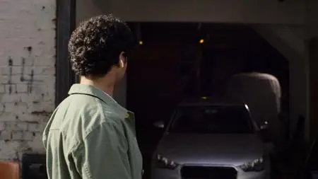 Dead Hot S01E01