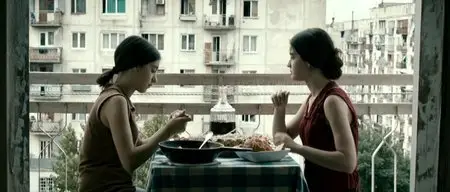 Grzeli nateli dgeebi / In Bloom (2013)