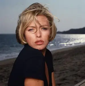 Patsy Kensit - Terry O'Neill Photoshoot 1996