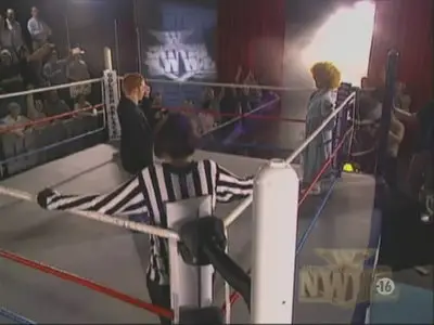 Naked Women's Wrestling League (2005)