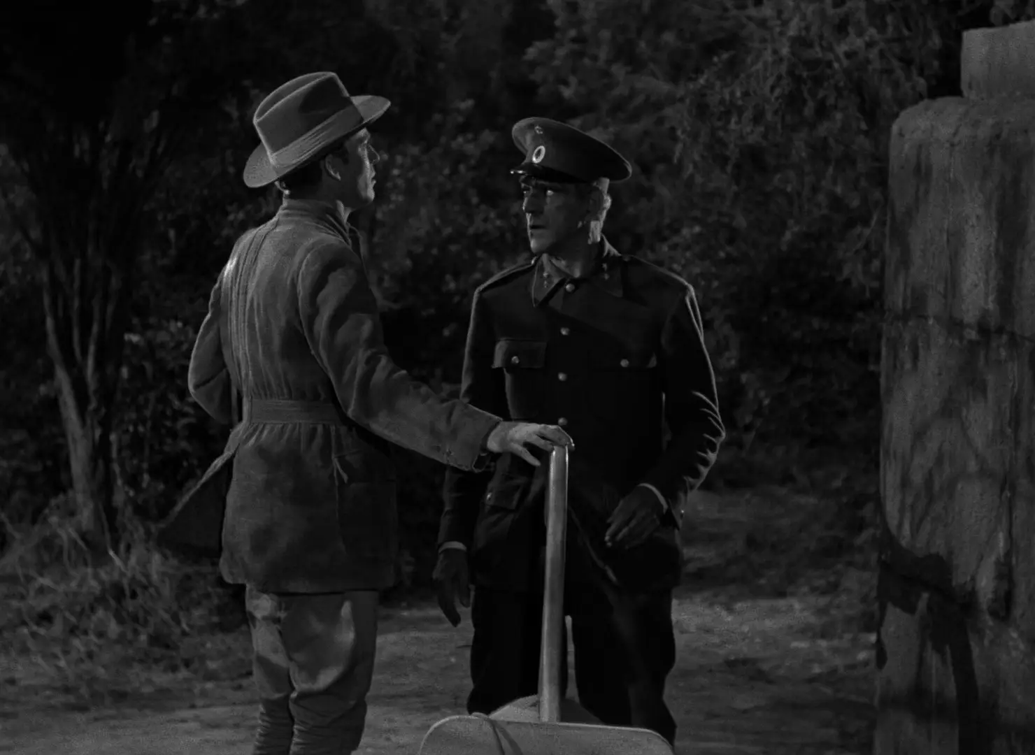 Isle of the Dead (1945)