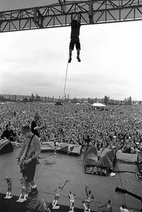 Pearl Jam - Drop in the Park (09/20/92) (2009) LIVE