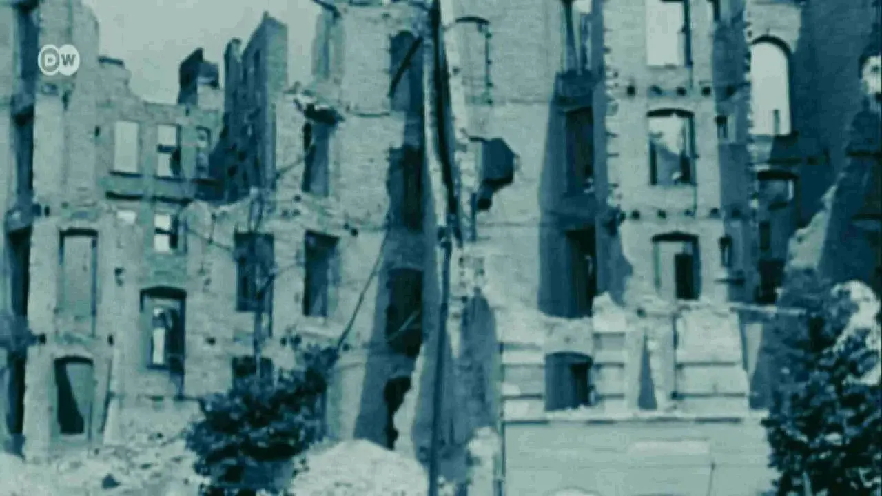 Is the EU On the Verge of Breaking Up (2016)