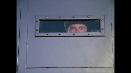 MacGyver S01E07