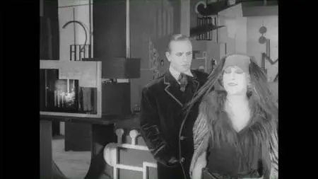 L'Inhumaine / The Inhuman Woman (1924)