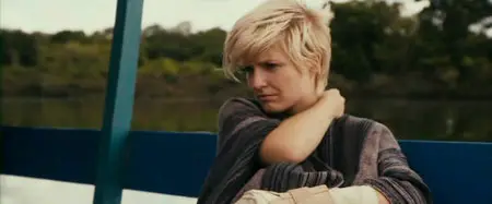Monsters (2010)